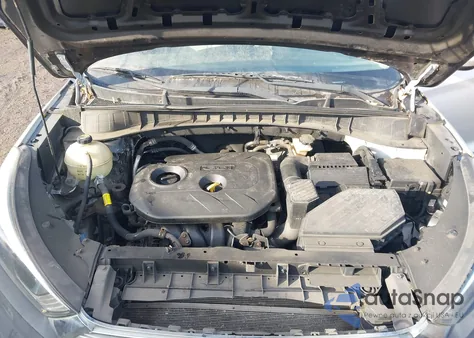 2018 Hyundai Tucson Sel z USA, uszkodzony, nr VIN KM8J3CA45JU771252